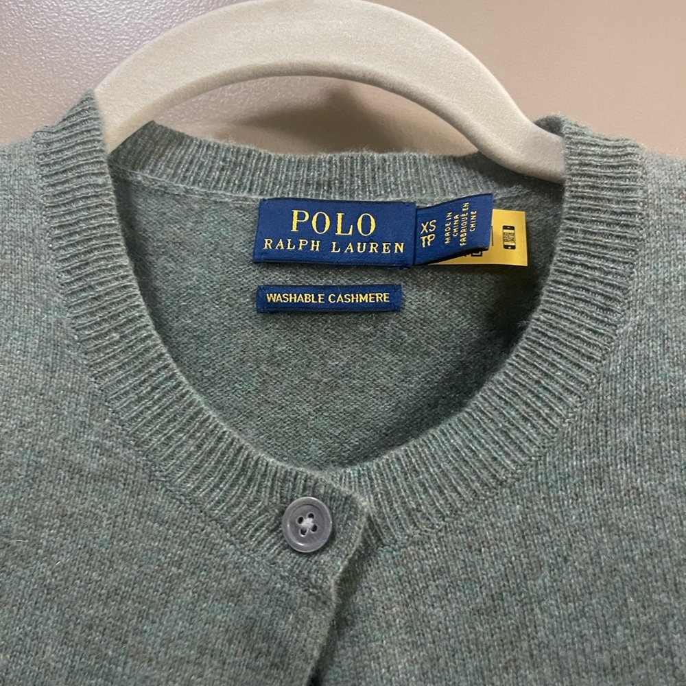 Cashmere sweater